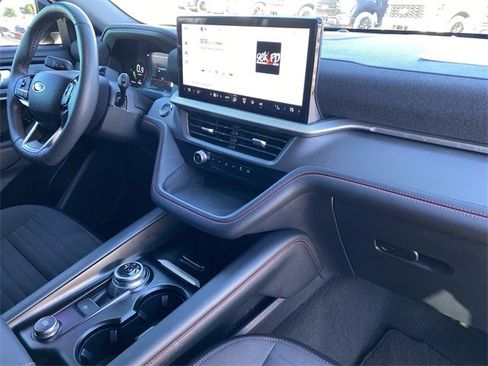 Used 2025 Ford Explorer ST-Line image 13