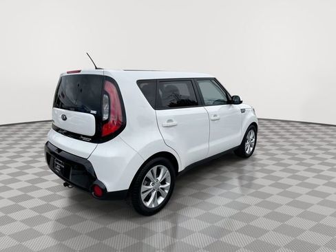 Used 2016 Kia Soul + FWD image 9
