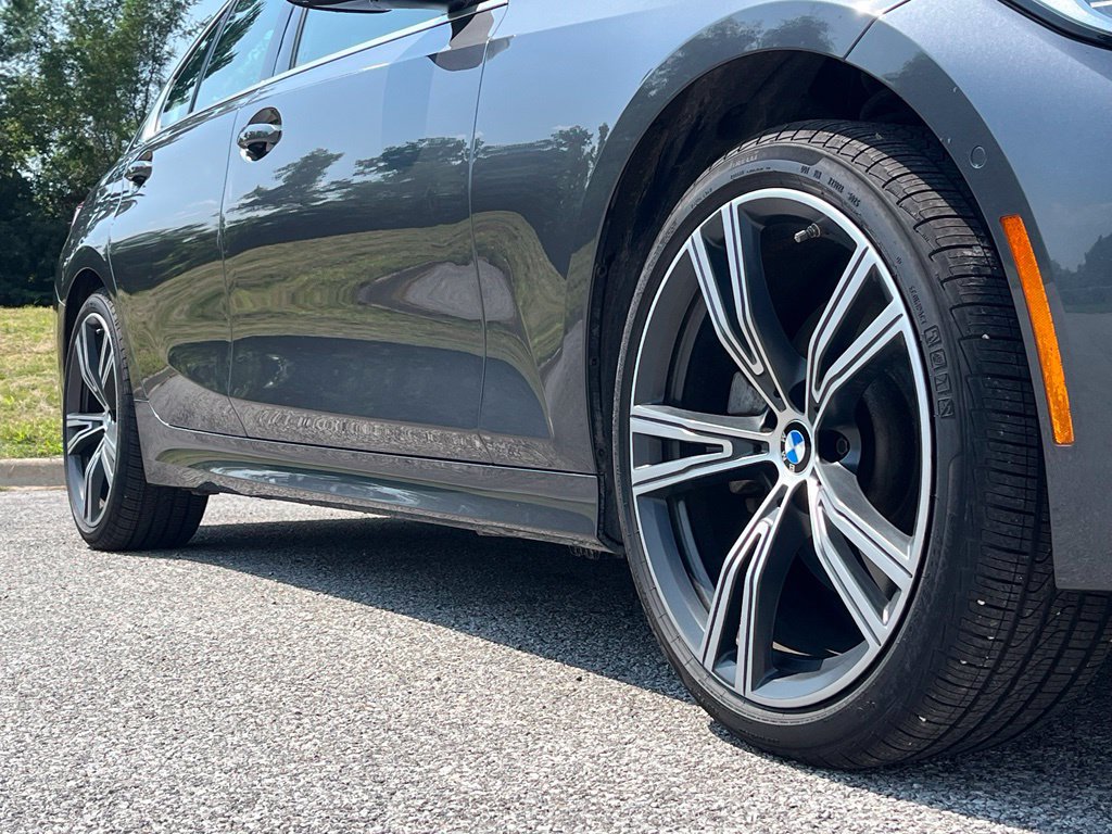 Used 2021 BMW 330i xDrive Sedan w/ Convenience Package AWD/4WD image 12