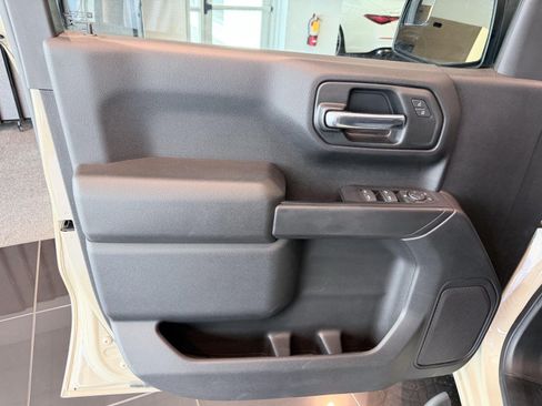 Used 2023 Chevrolet Silverado 1500 Custom Trail Boss w/ LPO, Dark Essentials Package AWD/4WD image 33