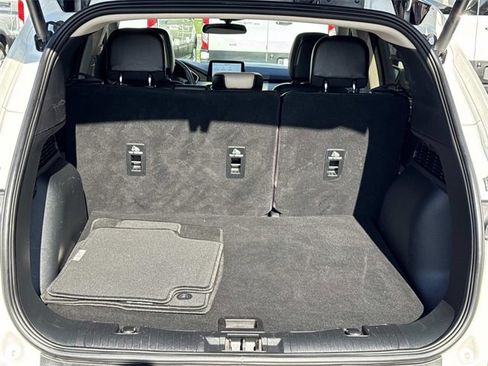 Used 2020 Ford Escape SEL image 33