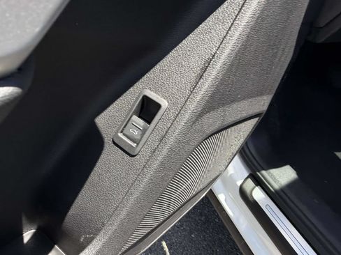 Used 2025 Audi Q3 2.0T Premium AWD/4WD image 29