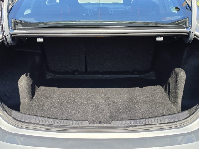 Used 2025 Chevrolet Malibu LT FWD image 12