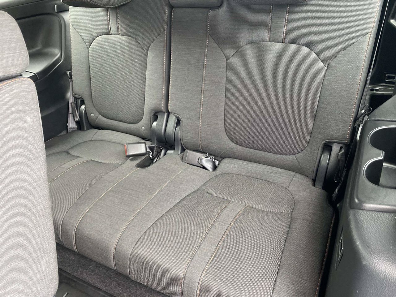 Used 2025 Honda Pilot Sport image 23
