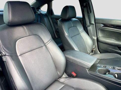 Used 2025 Honda Civic Sport Touring image 29