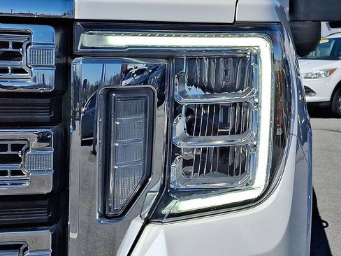 Used 2021 GMC Sierra 2500 SLT w/ SLT Premium Package image 10