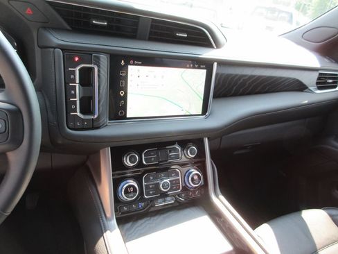 Certified 2023 GMC Yukon Denali AWD/4WD image 33