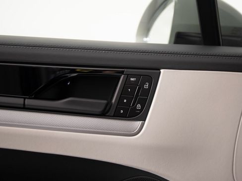 New 2026 Porsche Cayenne E-Hybrid image 13