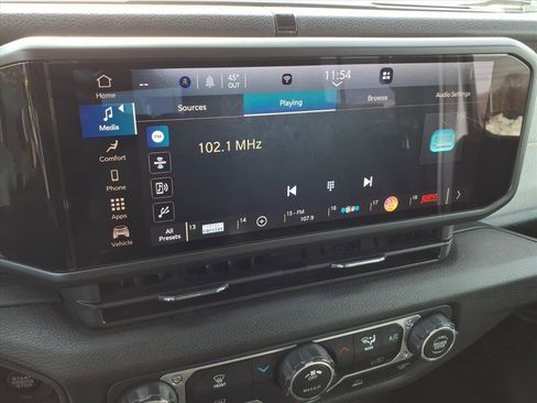 Used 2024 Jeep Wrangler Sport S image 20