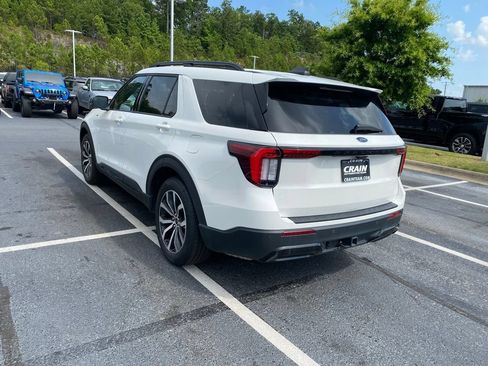 Used 2025 Ford Explorer ST-Line RWD image 5