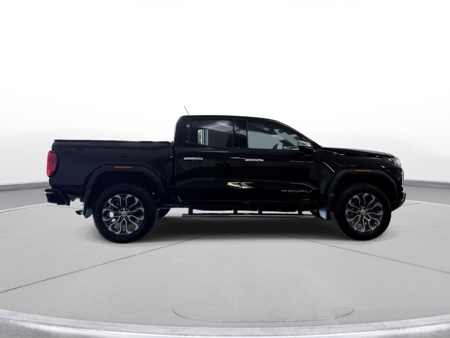 Used 2023 GMC Canyon Denali AWD/4WD image 22