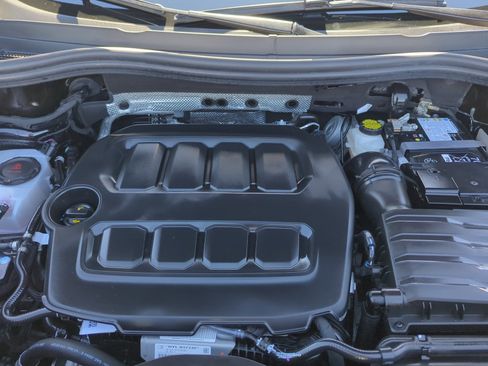 Certified 2025 Volkswagen Tiguan S image 20