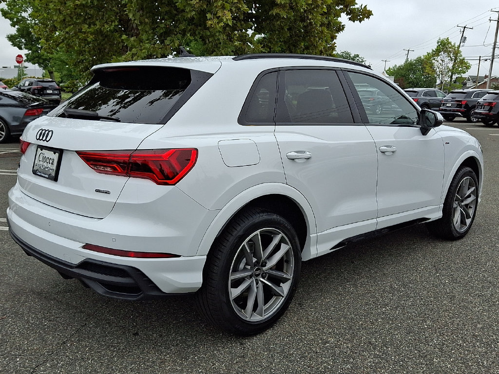 Used 2023 Audi Q3 2.0T Premium w/ Black Optic Sport Package AWD/4WD image 9