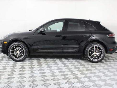 Certified 2023 Porsche Macan AWD/4WD image 2