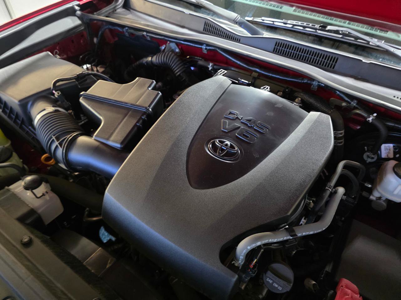 Used 2021 Toyota Tacoma SR5 AWD/4WD image 40
