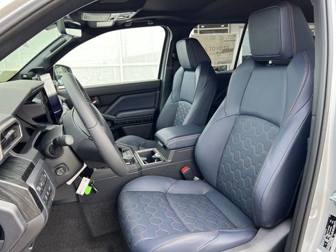 New 2026 Toyota 4Runner 4WD image 19