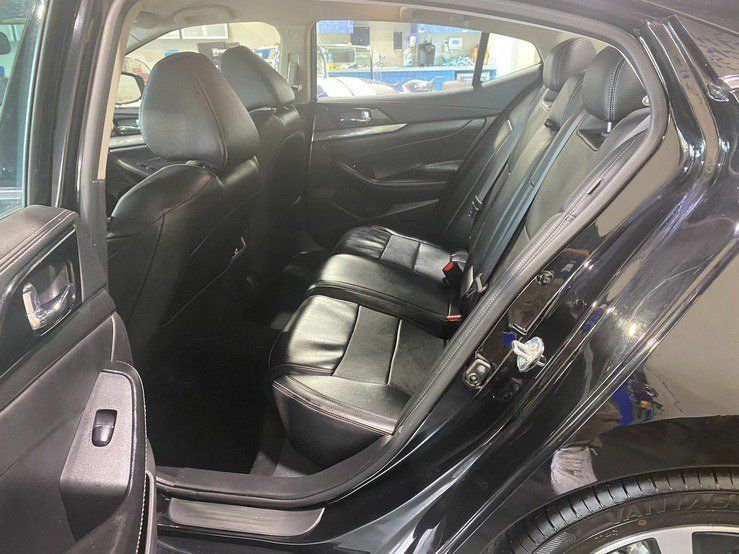 Used 2023 Nissan Maxima SV w/ Floor Mat Group FWD image 14