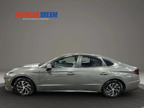 Used 2023 Hyundai Sonata Blue FWD image 2