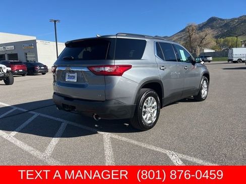 Used 2021 Chevrolet Traverse LT AWD/4WD image 3