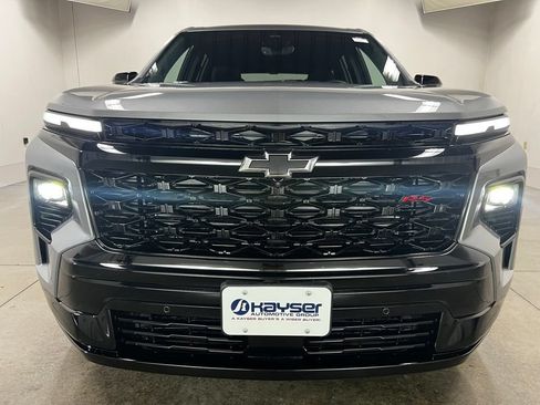 New 2026 Chevrolet Traverse RS w/ LPO, Floor Liner Package FWD image 9