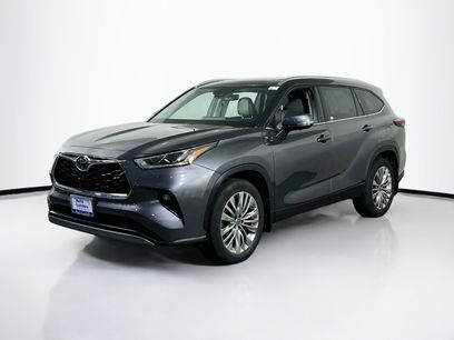 Used 2024 Toyota Highlander Platinum