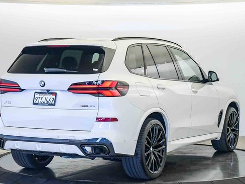 Used 2026 BMW X5 sDrive40i w/ M Sport Package image 5