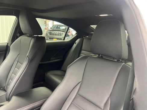 Used 2022 Lexus IS 350 F Sport image 14