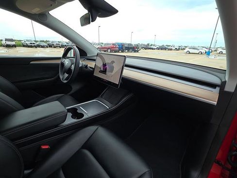 Used 2023 Tesla Model Y Long Range AWD/4WD image 16