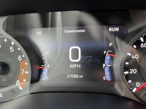 Used 2025 Jeep Compass Limited image 42