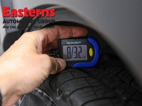Used 2022 Subaru Forester Premium AWD/4WD image 29