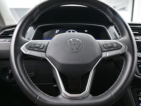 Used 2023 Volkswagen Tiguan SE FWD image 26