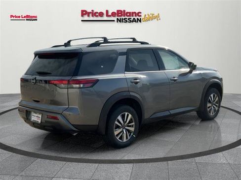 New 2026 Nissan Pathfinder SL FWD image 7