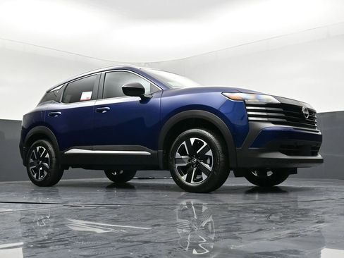 New 2026 Nissan Kicks SV AWD/4WD image 27