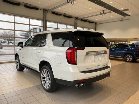 Used 2021 GMC Yukon Denali w/ Denali Premium Package image 5