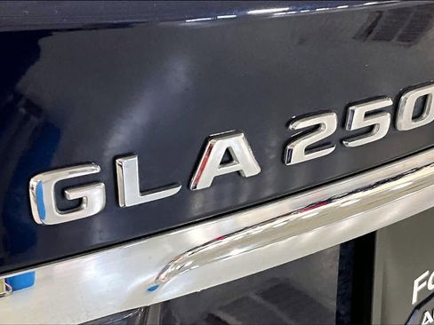 Used 2018 Mercedes-Benz GLA 250 image 29