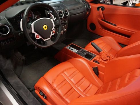 Used 2005 Ferrari F430 Spider RWD image 2