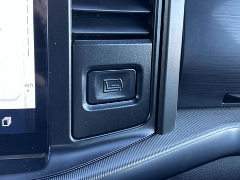 New 2025 Ford F150 Lariat w/ Equipment Group 501A Mid image 28