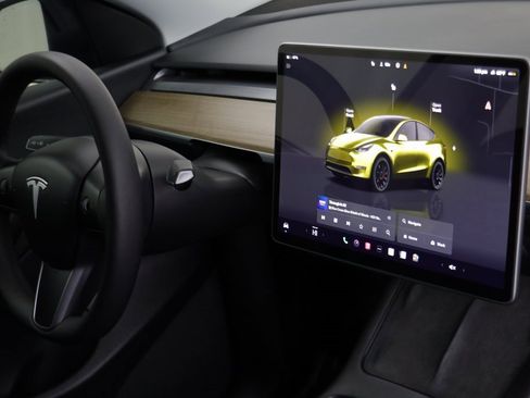 Used 2022 Tesla Model Y Performance image 20