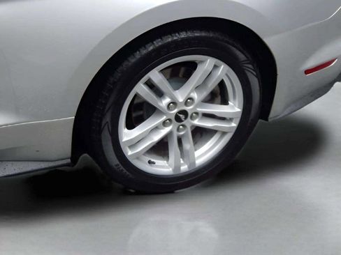 Used 2015 Ford Mustang Premium image 9