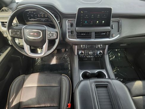 Used 2024 GMC Yukon XL SLT image 26