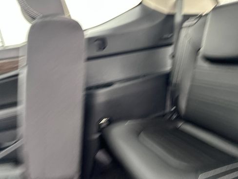 Certified 2024 Volkswagen Atlas SEL AWD/4WD image 28