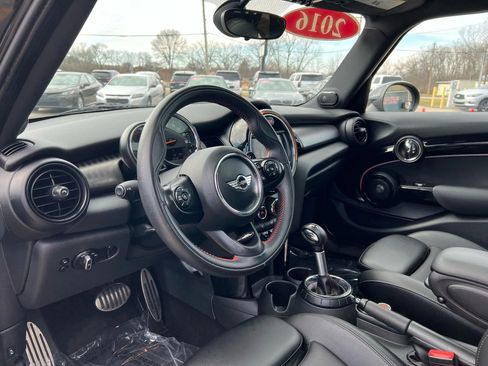 Used 2016 MINI Cooper S image 14