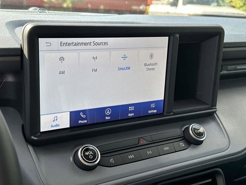 Used 2024 Ford Maverick Lariat w/ Black Appearance Package image 16