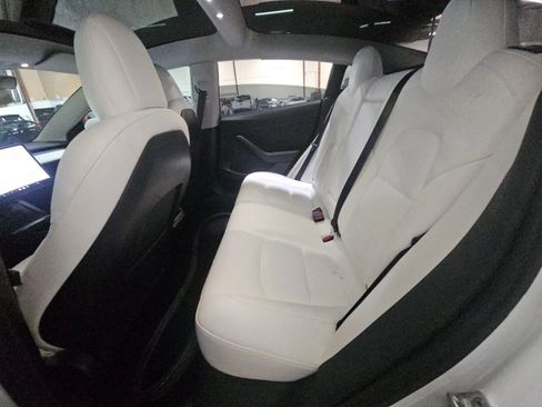 Used 2021 Tesla Model 3 Standard Range Plus image 6