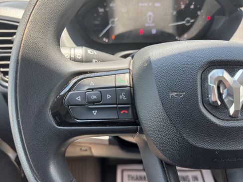 Used 2025 RAM ProMaster 2500 w/ Convenience Group FWD image 30