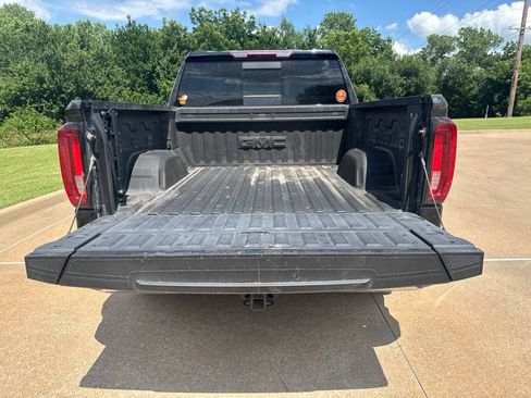 Used 2023 GMC Sierra 1500 SLT AWD/4WD image 14