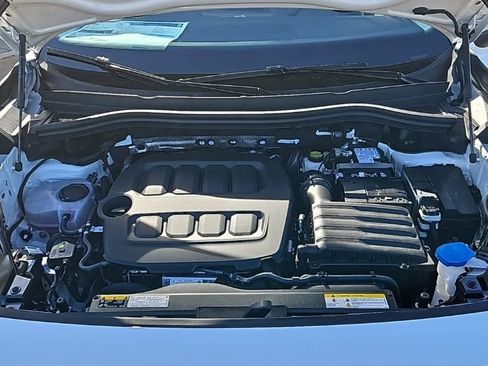 New 2026 Volkswagen Tiguan SE image 10