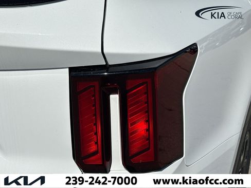 New 2026 Kia Sorento S FWD image 9