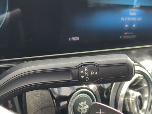 Used 2021 Mercedes-Benz GLA 250 image 26