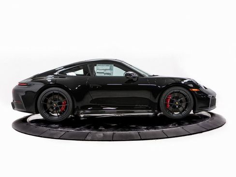 New 2026 Porsche 911 Carrera GTS image 8